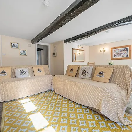Number Seven Grade Ii Listed Cosy With Free Parking Ambleside