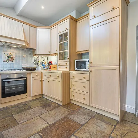 Number Seven Grade Ii Listed Cosy With Free Parking Ambleside