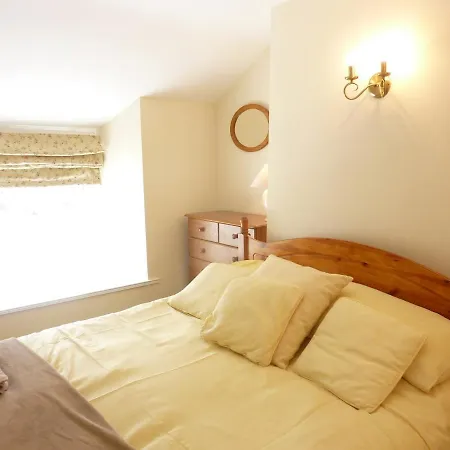 Tatil Evi Number Seven Grade Ii Listed Cosy With Free Parking